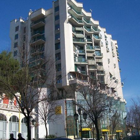 Sun Tower-Center Of Tirana Apartment ภายนอก รูปภาพ