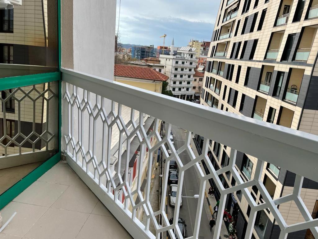 Sun Tower-Center Of Tirana Apartment ภายนอก รูปภาพ