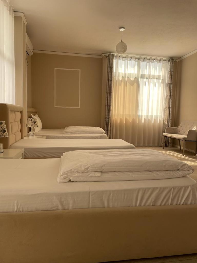 Sun Tower-Center Of Tirana Apartment ภายนอก รูปภาพ